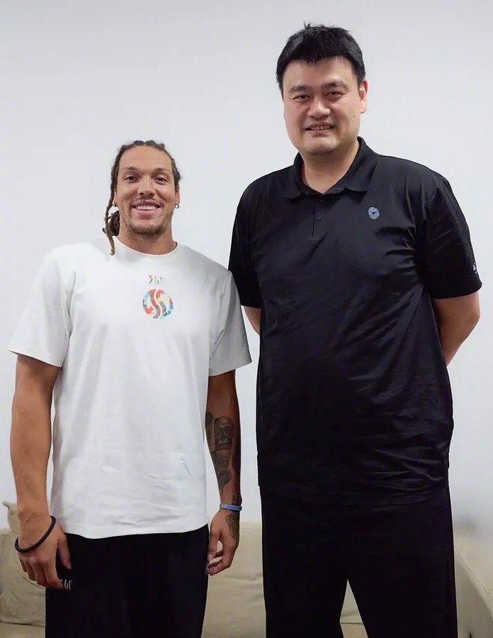 拜码头这一块！NBA球星中国行 是不是都得来和姚明打个招呼？