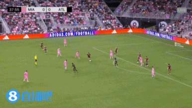 本赛季MLS第25球！梅西标志性兜射破门，迈阿密1-0亚特兰大联